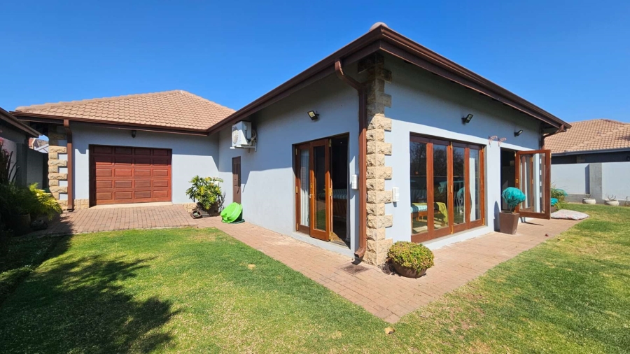 3 Bedroom Property for Sale in Meerhof North West